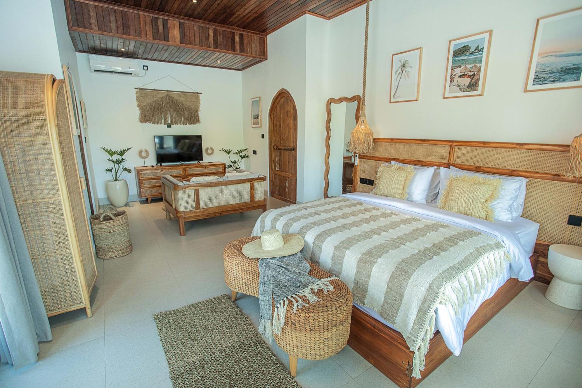 Good Day Villas Lembongan Exterior photo